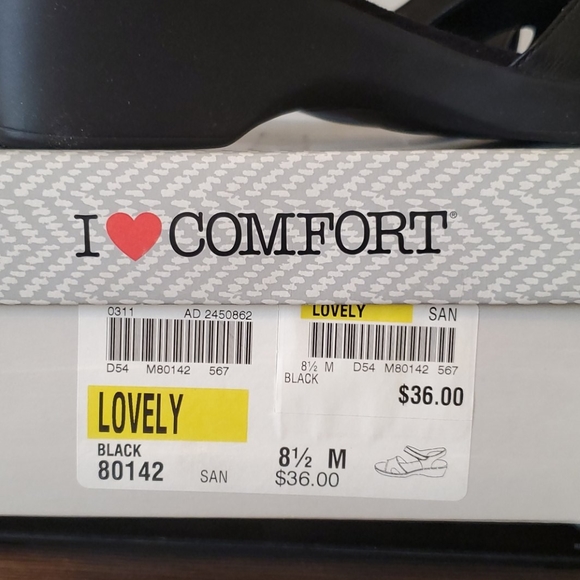 NWT Black Sandals - Picture 6 of 6